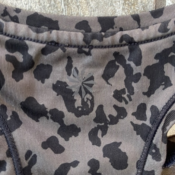🖤 Athleta Lot Bundle 2 Crop Tanks / Bra Top size Small / Medium Black Leopard - Picture 11 of 14